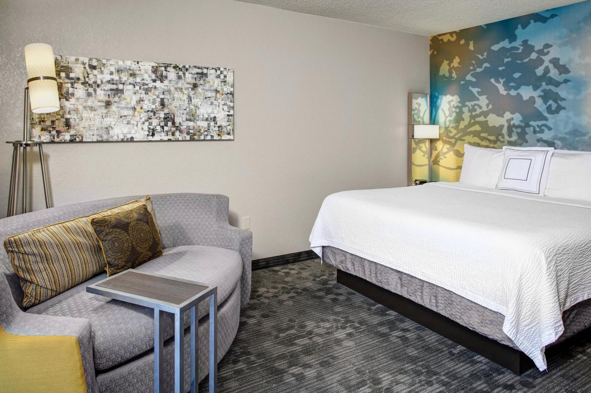Courtyard By Marriott Cleveland Westlake Exterior foto