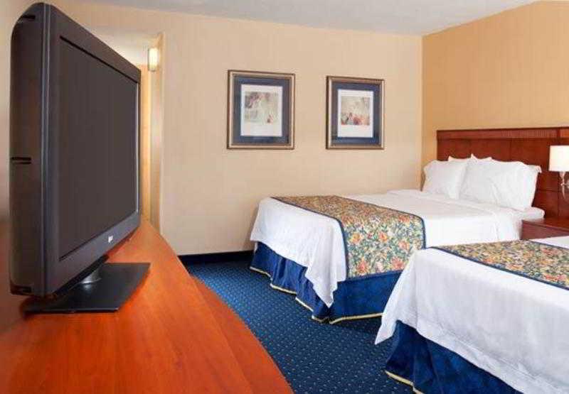 Courtyard By Marriott Cleveland Westlake Exterior foto